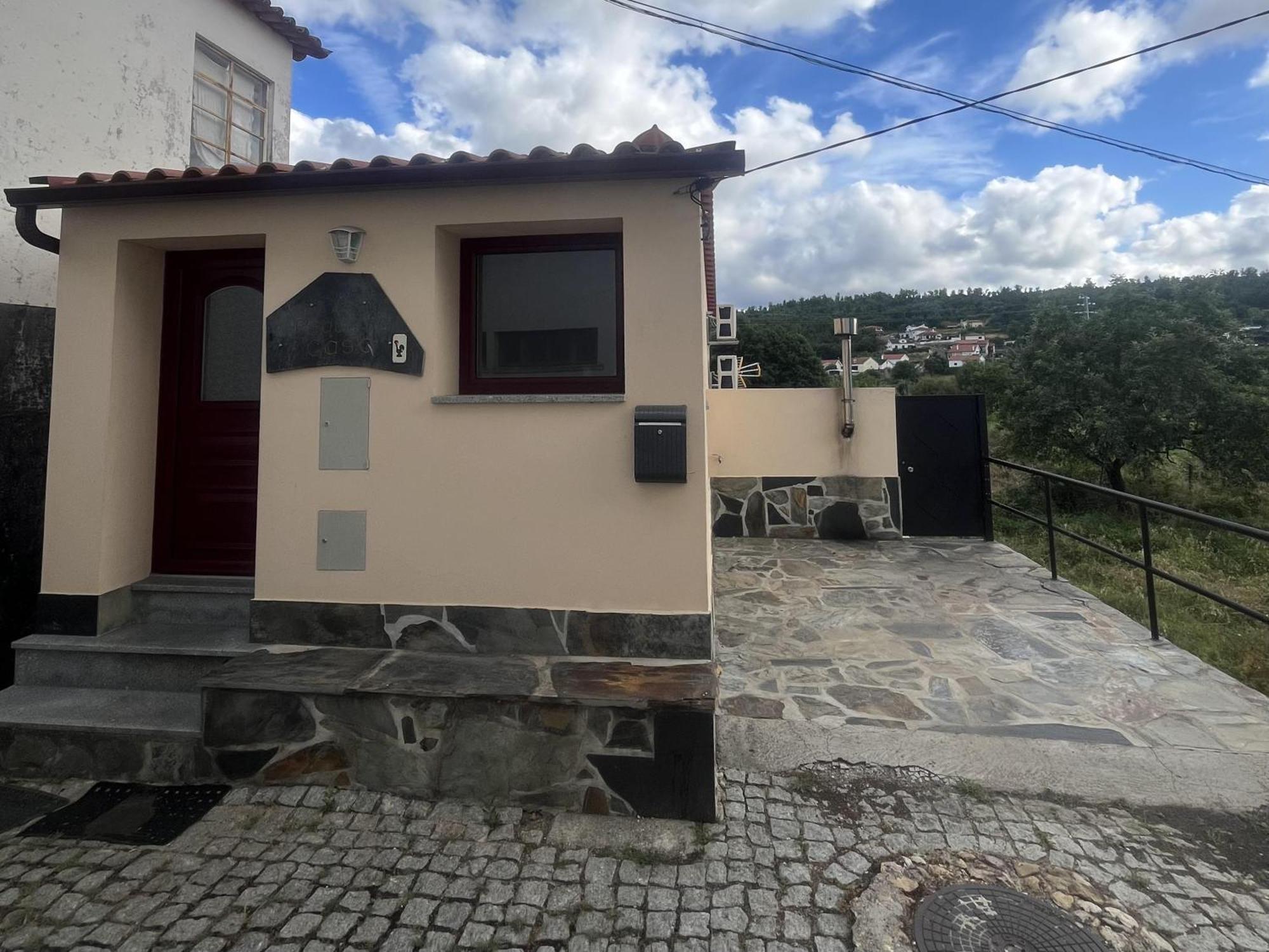 A Pequena Casa Coja Central Portugal Mountains Exterior photo